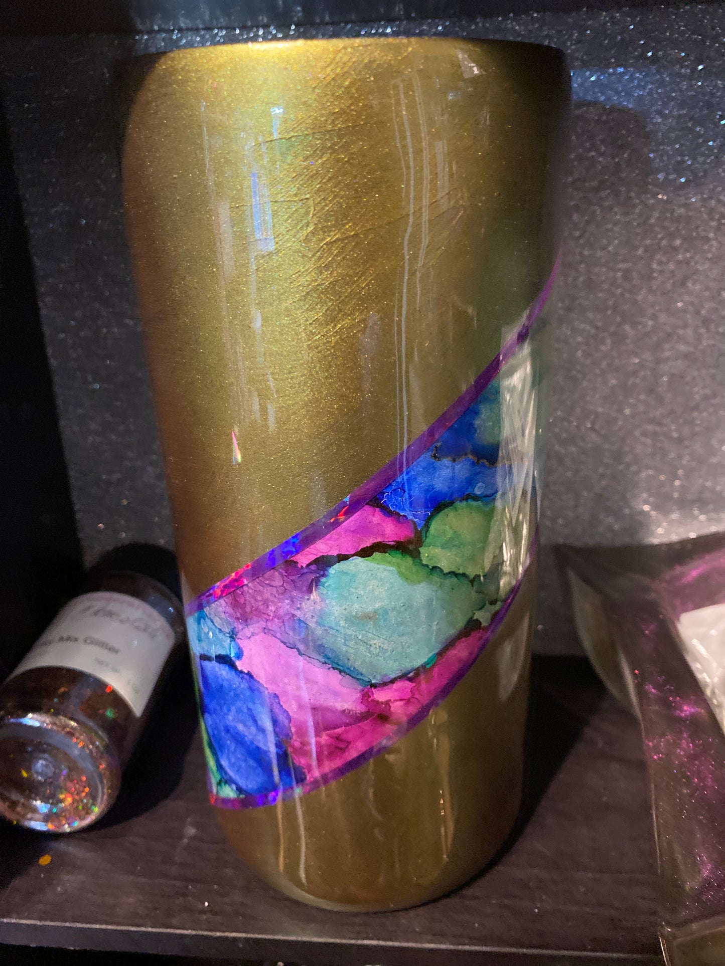 30oz Thick Colorshift Tumbler