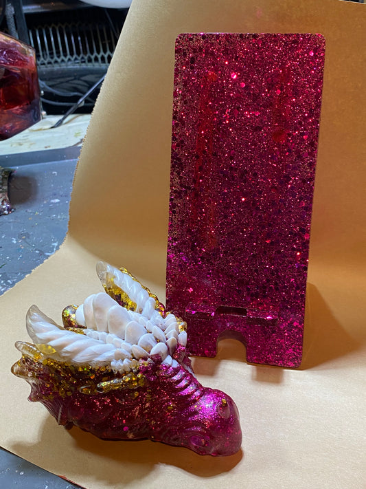 Phone stand w/dragon head